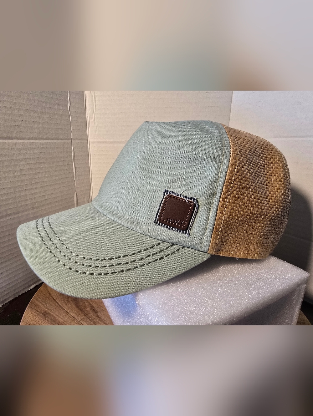 Baseball Hat Roxy Beachwear Floral Brim Mint Green Adjuatable Back Incognito Cap